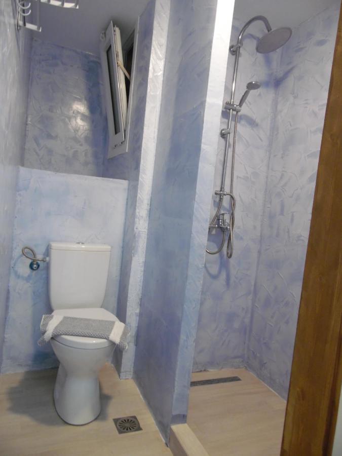 אניסאראס Mike'S Beach Apartments & Studios מראה חיצוני תמונה